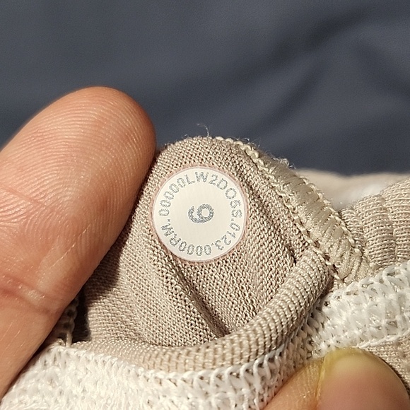 Ribbed nulu asymmetrical yoga bra, white, size 6 - Picture 3 of 3